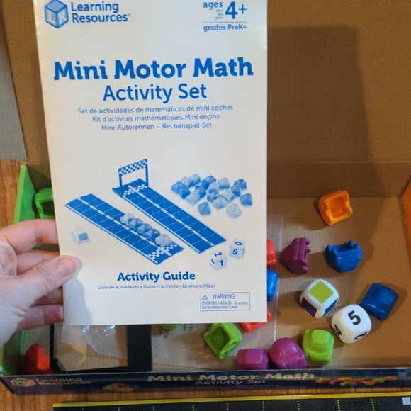 Mini Motor Math Activity Set - Multicolor - Picture 2 of 3
